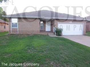 4233 S Roanoke Ave, Springfield, MO 65810