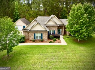 110 Holly Lakes Dr, Dublin, GA 31021