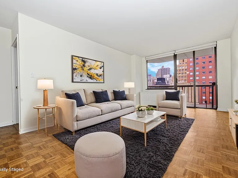 245 E 44th St #6J — Photo 1