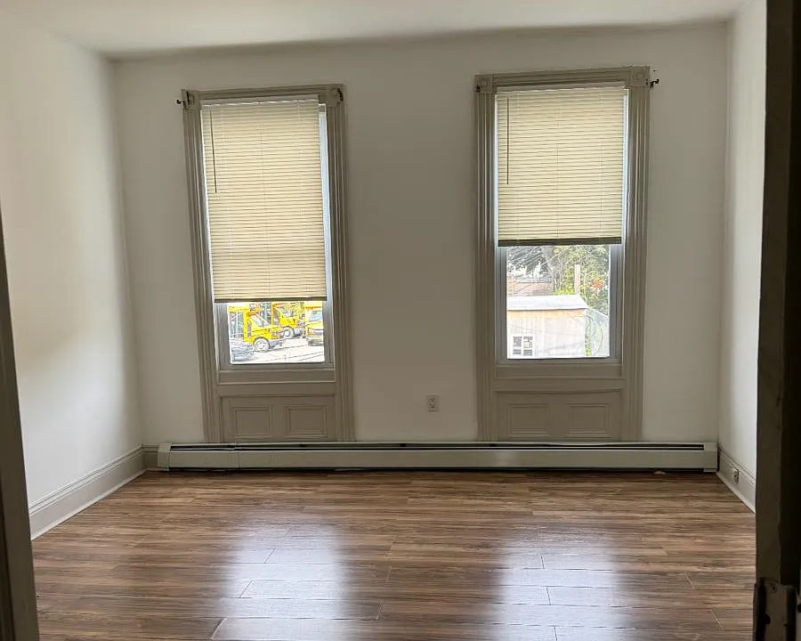 42 Montclair Ave #2