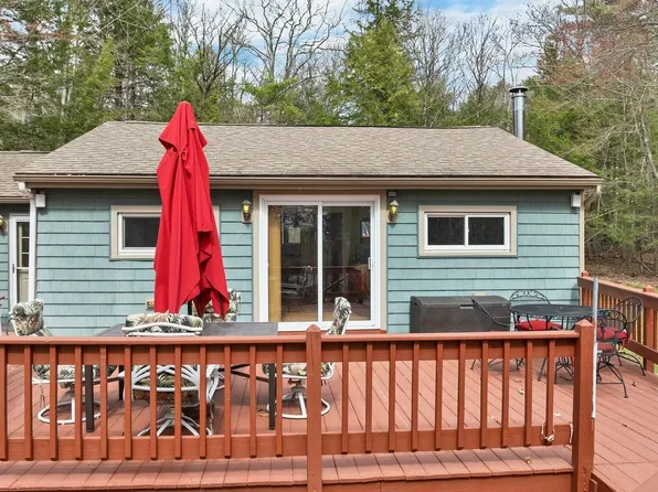 31 Rays Way, Moultonborough, NH 03254