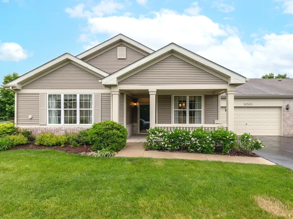 16565 Buckner Pond Way, Crest Hill, IL 60403
