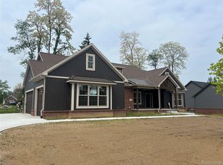 1286 Blue Ridge Pkwy, White Lake, MI 48383