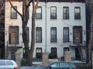 918 W Fullerton Ave APT 1, Chicago, IL 60614