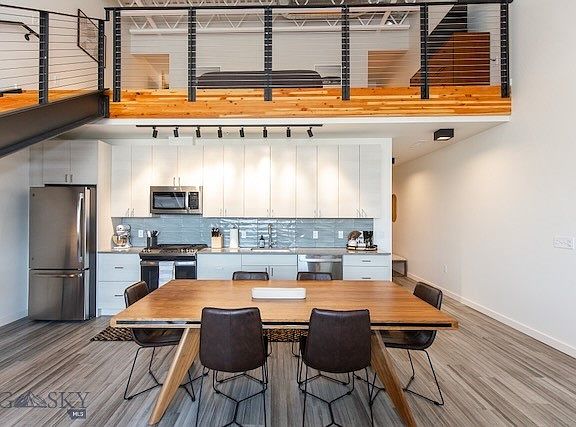 3rd image of 515 W Aspen St APT 314
