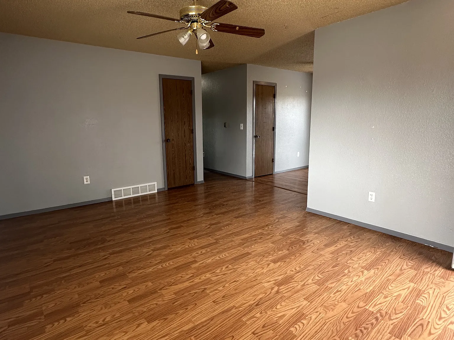 1505 East 8th Street - 1509 — Photo 4