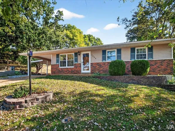 5004 Sandpiper Ct, Imperial, MO 63052
