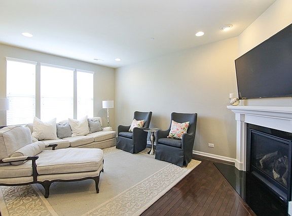 4th image of 3195 Coral Ln
