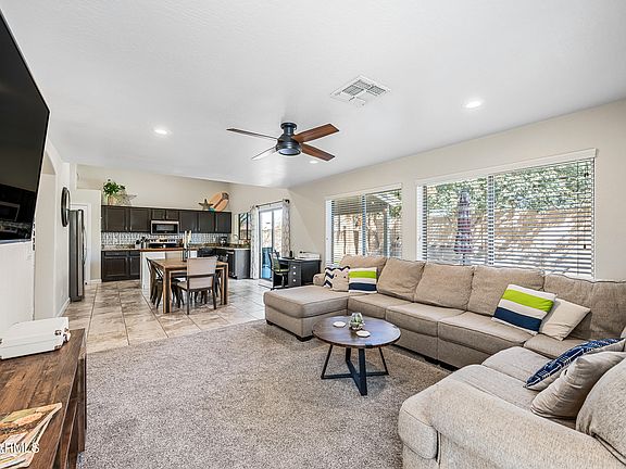 3rd image of 12734 W CHEERY LYNN Road