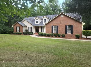 160 Callison Dr, Greenwood, SC 29646