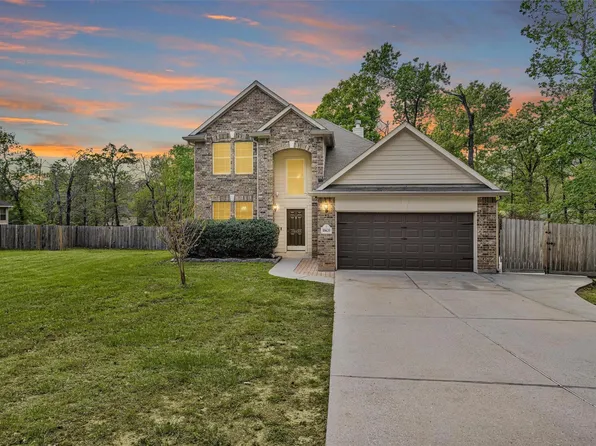 10635 Forest Creek Dr, Willis, TX 77318