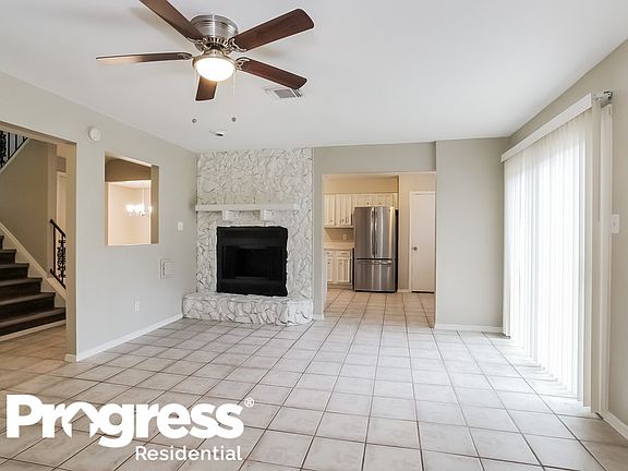 4th image of 3815 Deerbrook Dr