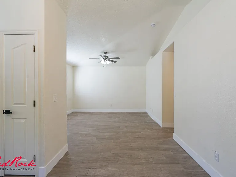 441 E Sunland Dr #6 — Photo 27