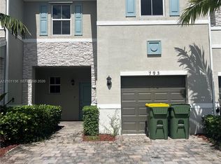 793 SE 19th St, Homestead, FL 33034
