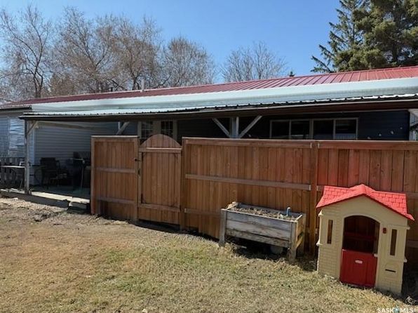 351 30th STREET, Battleford, SK S0M 0E0