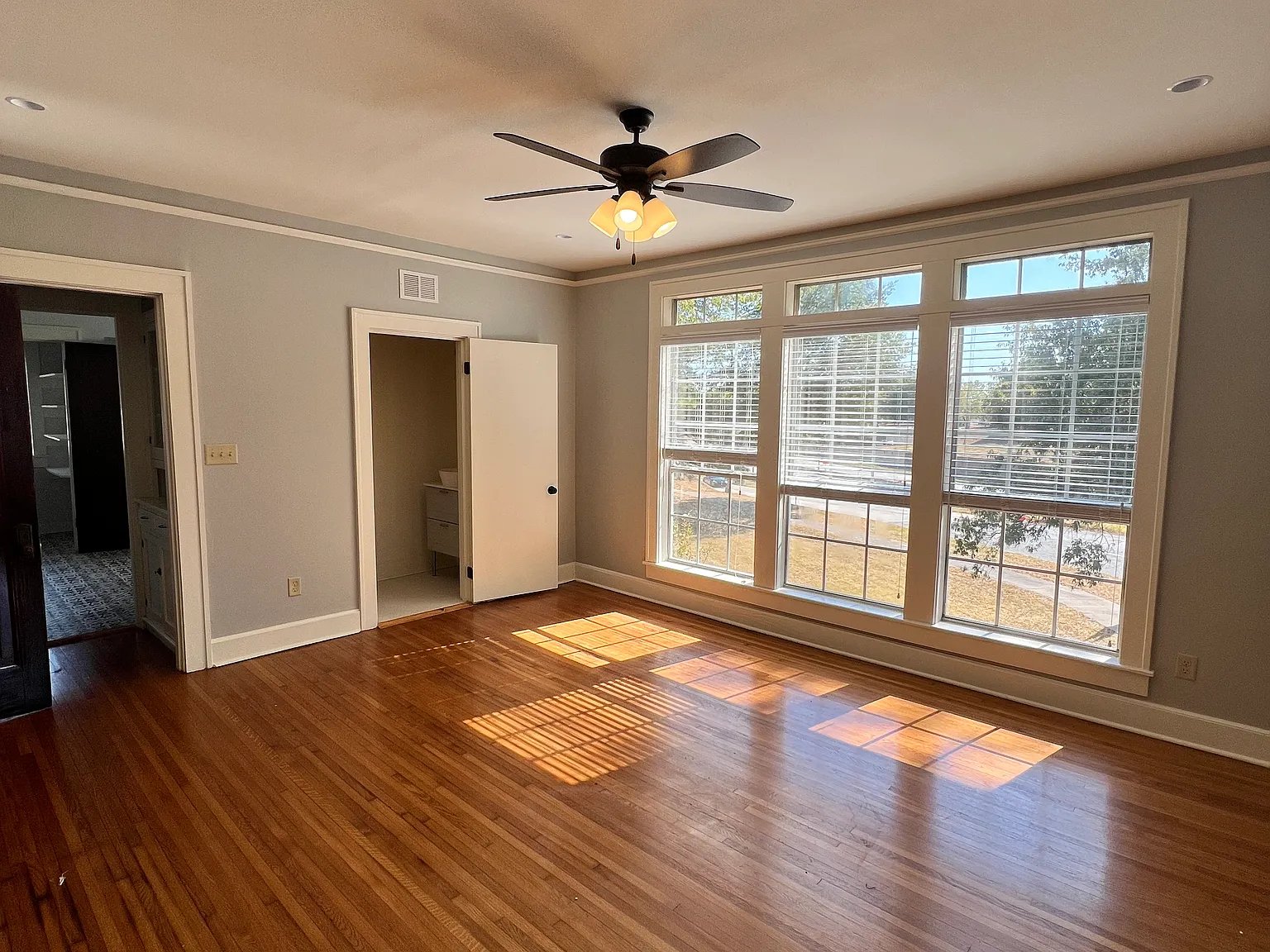 1 bed, 1.5 bath, $1,395 — Photo 4