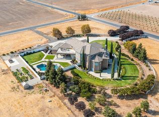 29638 Via Casalina Pkwy, Escalon, CA 95320