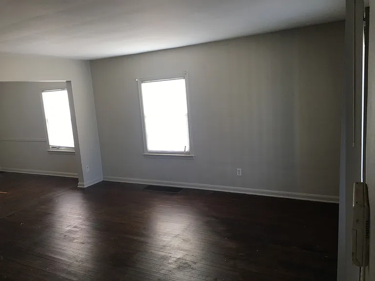 368 Roosevelt Ave #6-7 — Photo 10