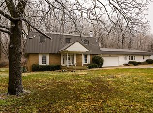 4087 Weldon Springs Rd, Clinton, IL 61727