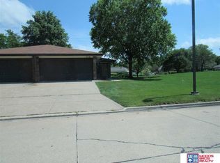 7501 W Rio Rd, Lincoln, NE 68505