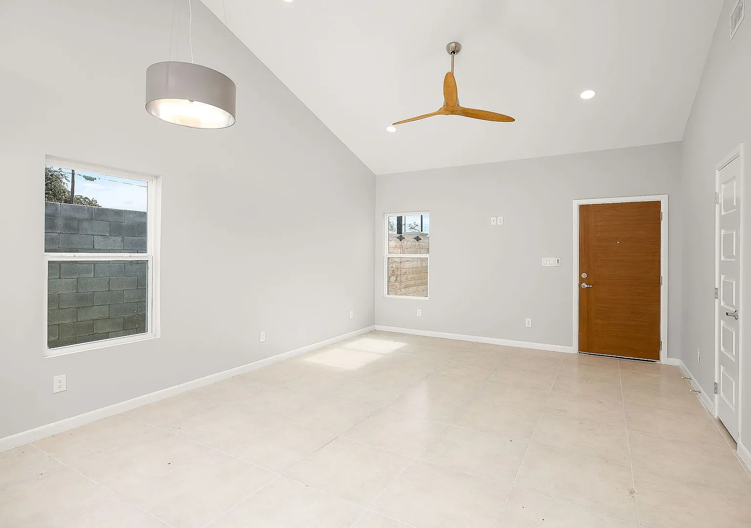 PK10 — Photo 2