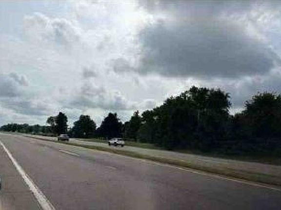 Exterior Neighborhood (street photo)