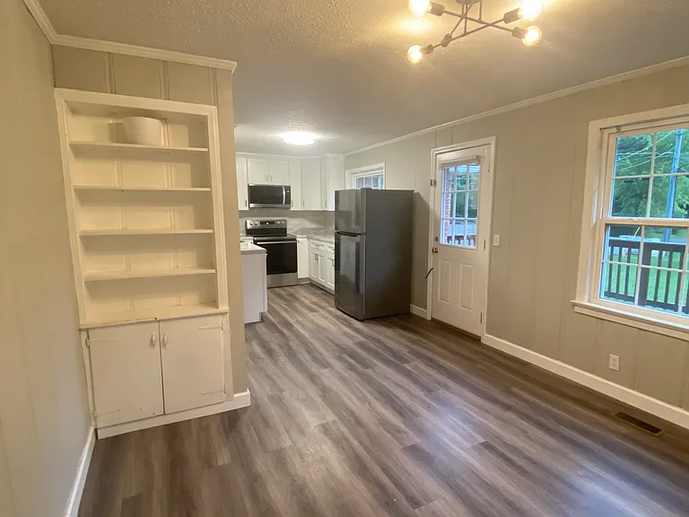 309 W Hite St — Photo 8