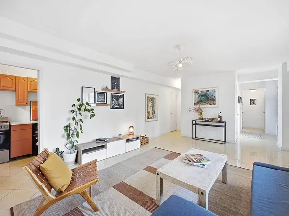 310 E 49th St APT 12B, New York, NY 10017