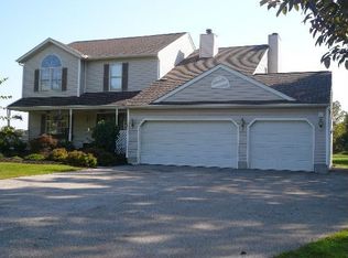 2515 Antioch Rd, North Perry, OH 44081