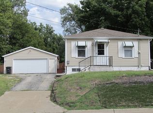 2013 5th St, Rock Island, IL 61201