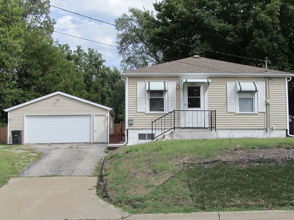 2013 5th St, Rock Island, IL 61201