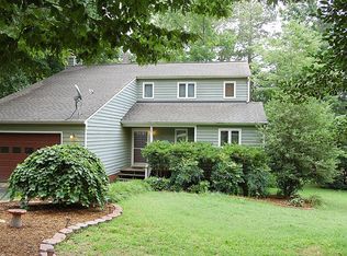 1025 Mansfield Crossing Rd, North Chesterfield, VA 23236
