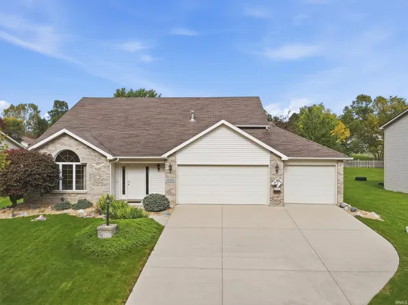 2831 Briardale Dr, Fort Wayne, IN 46825