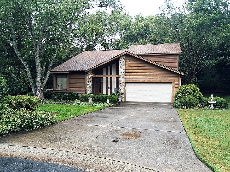 1st image of 1532 Larochelle Ln