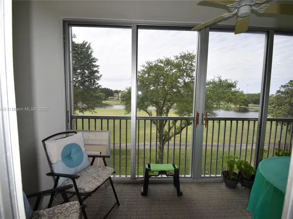 100 SW 130th Ter APT 311C, Pembroke Pines, FL 33027