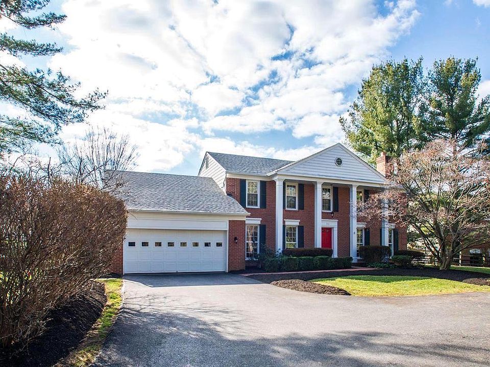 1st image of 896 Van Dusen Ct
