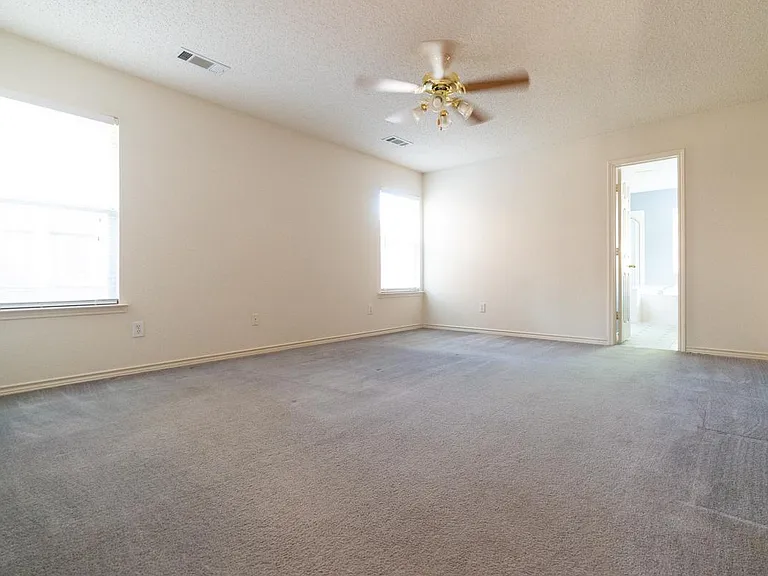 3404 Almond Ln — Photo 7