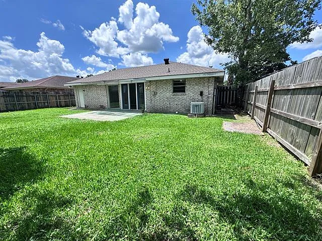 3366 Cannes Pl — Photo 23