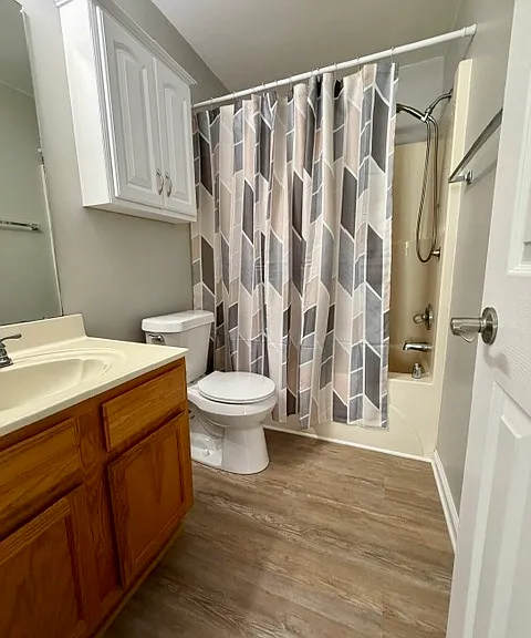 309 Waters Edge Ln — Photo 9