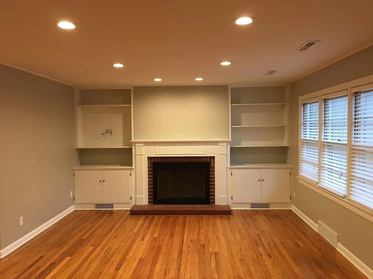 1137 N Hillcrest Avenue — Photo 3