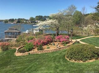 2727 Westview Dr #50&51, Sherrills Ford, NC 28673
