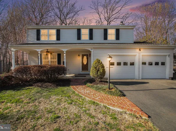 110 Almey Ct, Sterling, VA 20164