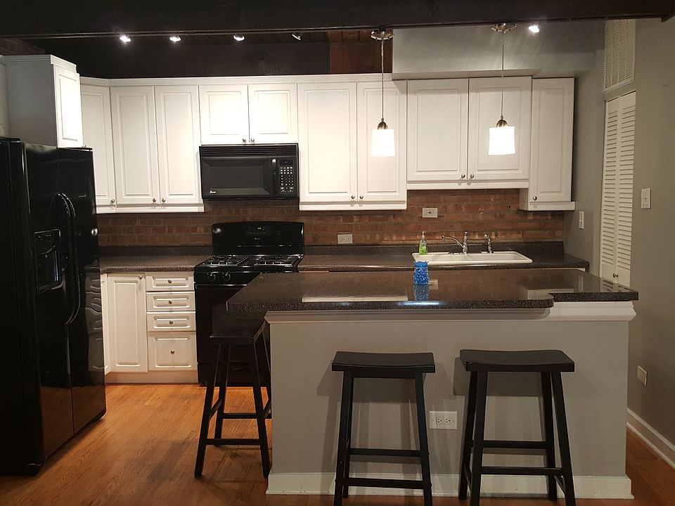 1st image of 2735 N Mildred Ave #1