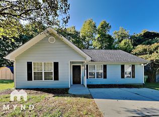 5714 Justins Forest Dr, Charlotte, NC 28212