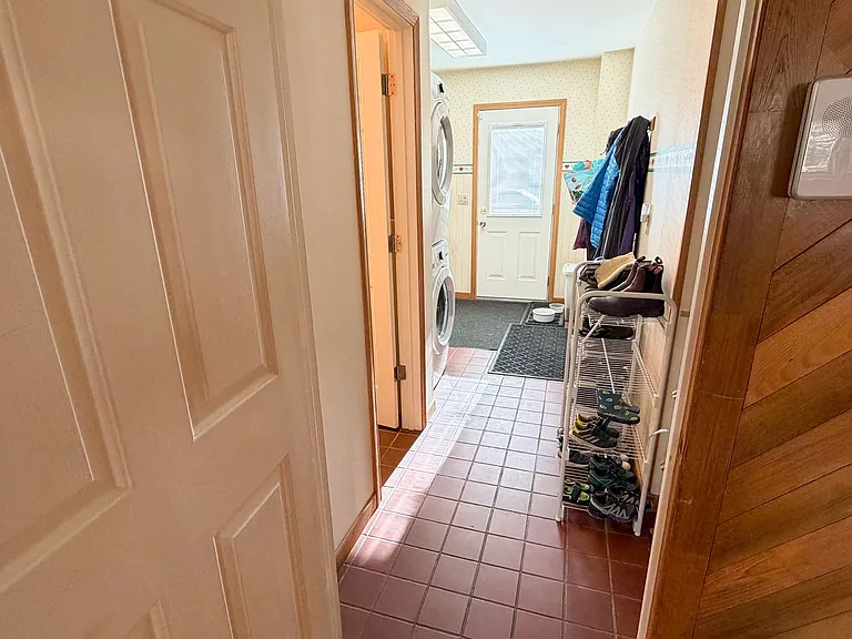 6841 Crooked Tree Dr — Photo 37