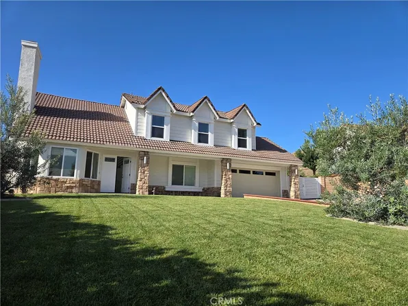 11282 Heathcliff Dr, Riverside, CA 92505
