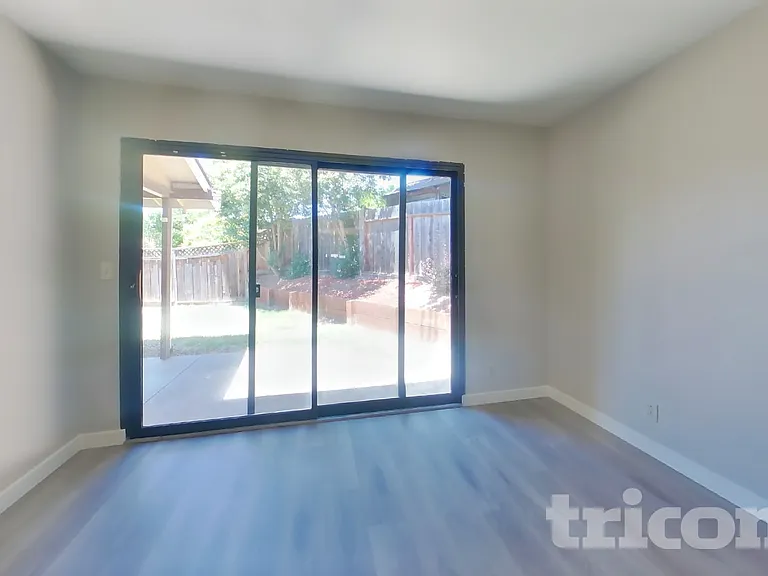 1807 Alford Dr — Photo 16