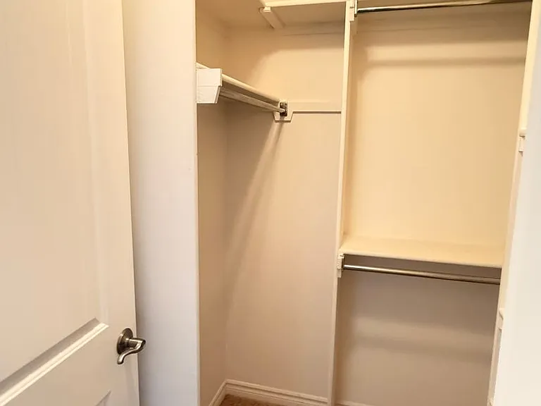 646 Cortney Way — Photo 16