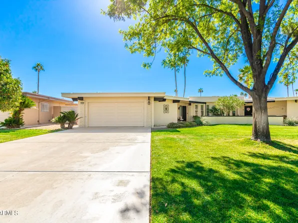 10643 W Hutton Dr, Sun City, AZ 85351