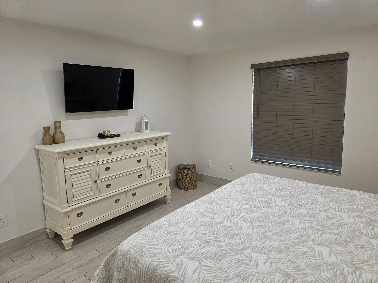 1 bed, 1.5 bath, 845 sqft, $1,500 — Photo 4